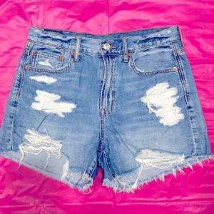 AE distressed jean shorts 🔆